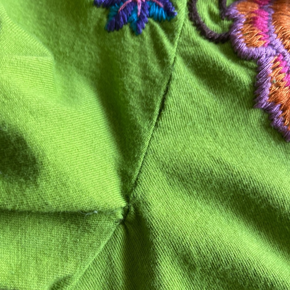 Johnny was wrapp around floral embroidery green top size M - Picture 4 of 9
